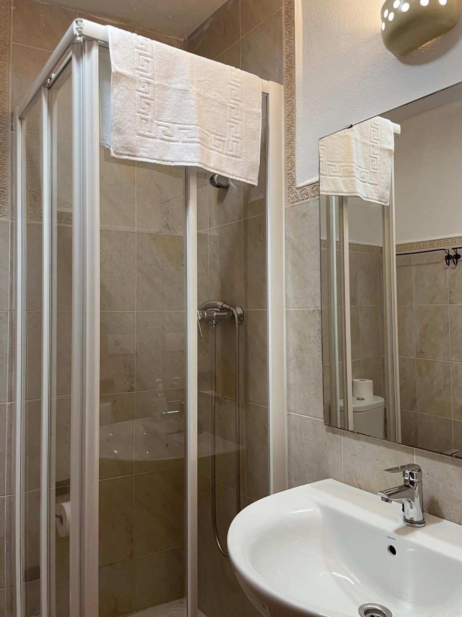 Al-Mansur Apartment Granada Cameră foto